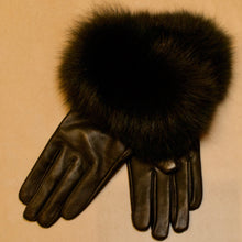 Load image into Gallery viewer, Lamb Leather Gloves with Fox Fur Cuff
